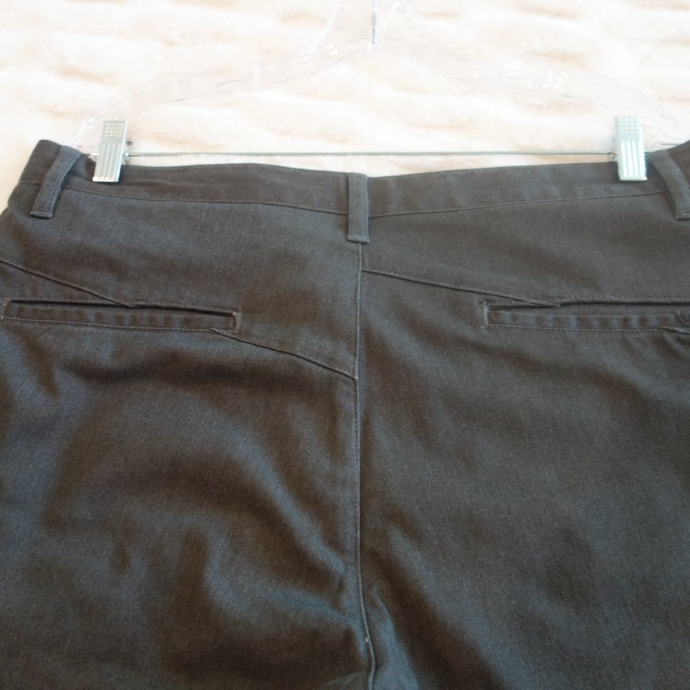 Men's Gray Volcom Dress Shorts Size 34 - Picture 11 of 12